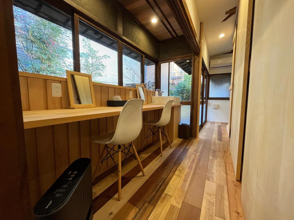 Only One Group Stays Per Day -Tenmaya-家族や仲間と貸し切りゲストハウス 天満屋 Nakatsugawa Eksteriør bilde